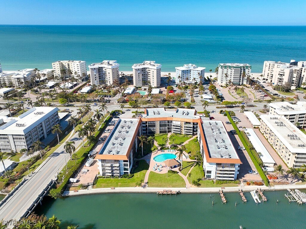 Photo - 2900 Gulf Shore Blvd N Unidad 212 Rental