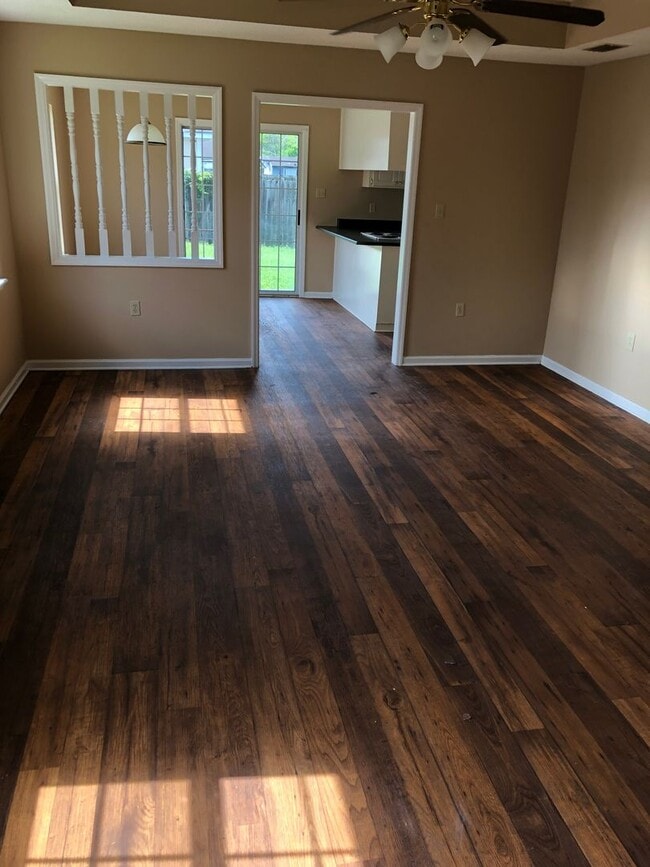 Photo - 4150 Hamilton Cir