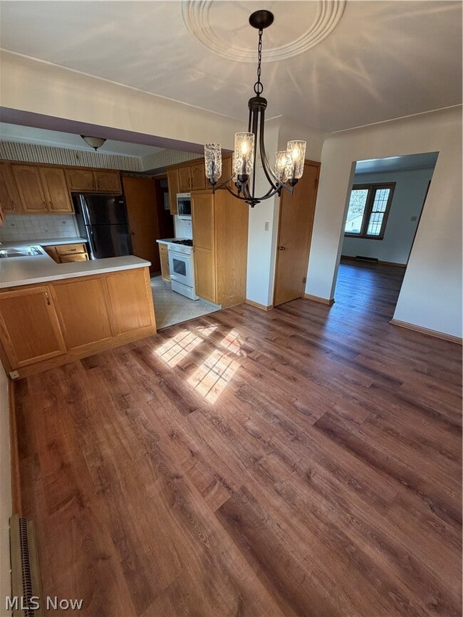 Photo - 8615 Chesterton Dr