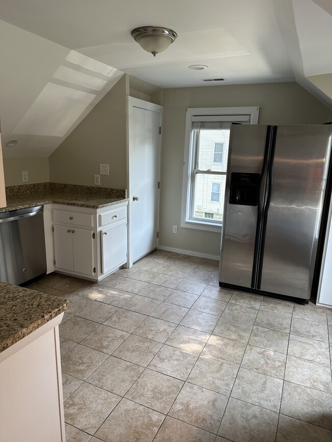 Photo - 100 Lakewood St Unit 2