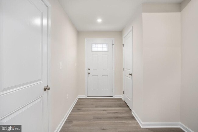 Photo - 7263 Congressional Cir