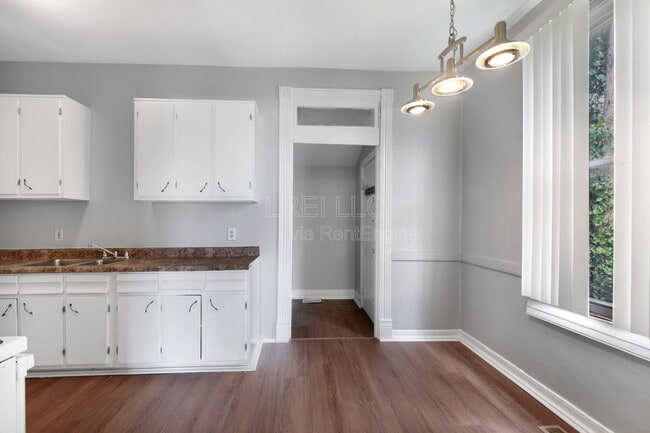 Photo - 2617 Slevin St