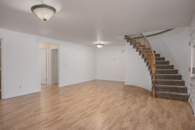 Photo - Spacious 5 Bedroom Home on 6 Acres – North Pole, Alaska