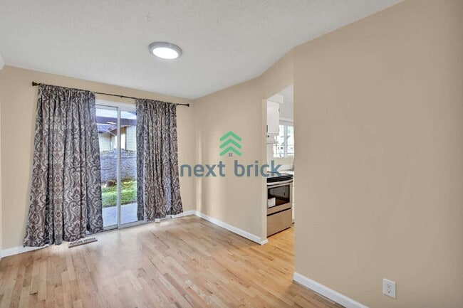 Photo - Charming 4-Bed Oasis in Renton with 2 Full Baths