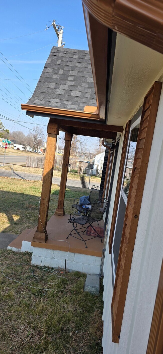 Photo - 1245 N Yale Ave