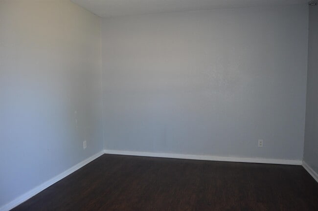 Photo - 3902 Hooper Dr