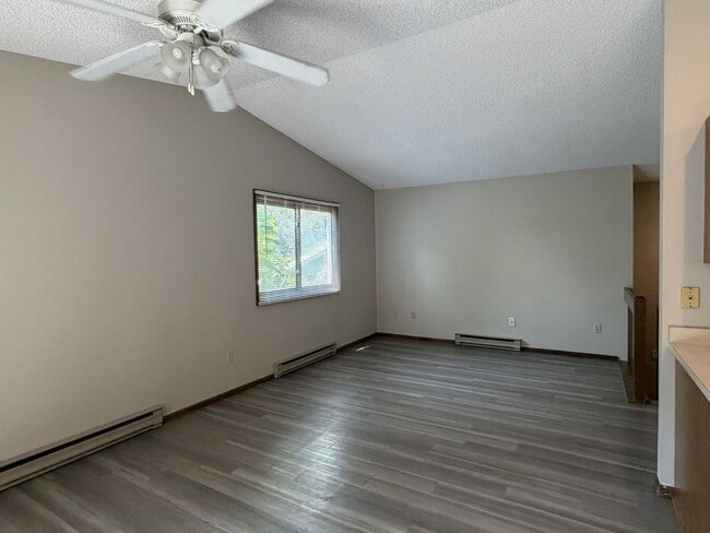 Photo - 2013 Custer Dr