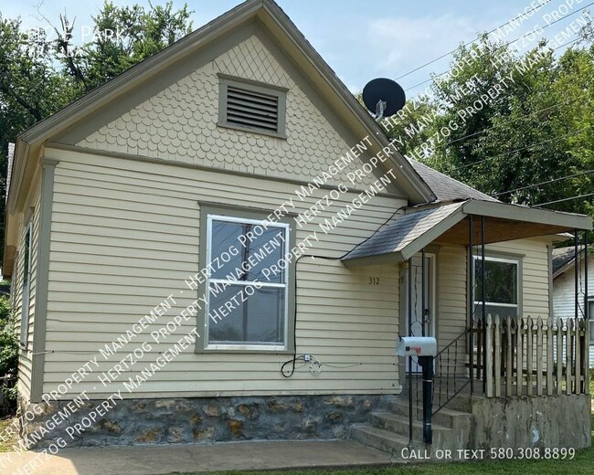 Adorable 2-Bedroom Home for Rent - Just $695! - Adorable 2-Bedroom Home for Rent - Just $695!