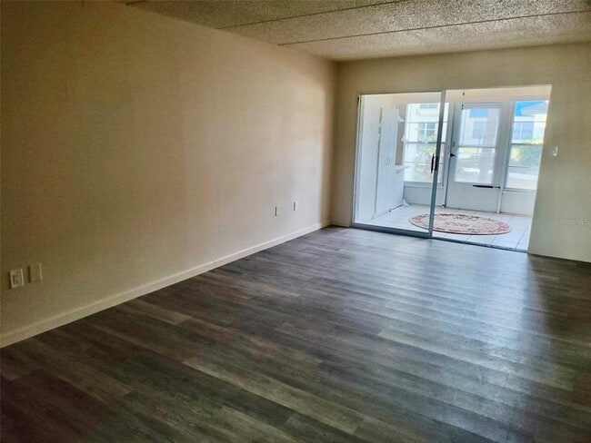 Photo - 11700 Park Blvd Unit 104