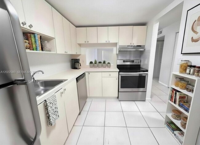 Photo - 9970 SW 88th St Unit 914-9