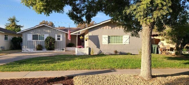 Nice Ranch Style Home - 3793 E Saginaw Way House