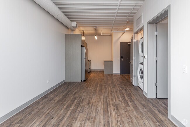 Photo - Wrigleyville Lofts