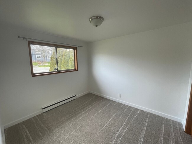 Photo - Moore (1371 SE 9th Ave & 1370 SE 10th ... Unit #201