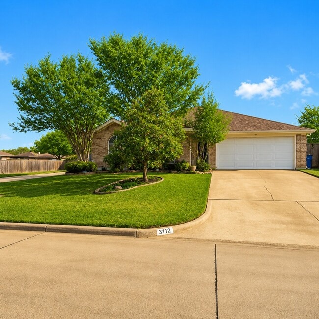 Building Photo - 3112 Rustic Meadow Trail