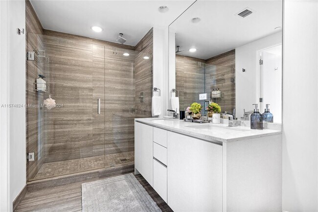 Photo - 1010 Brickell Avenue Unit 2509 Unit 2509