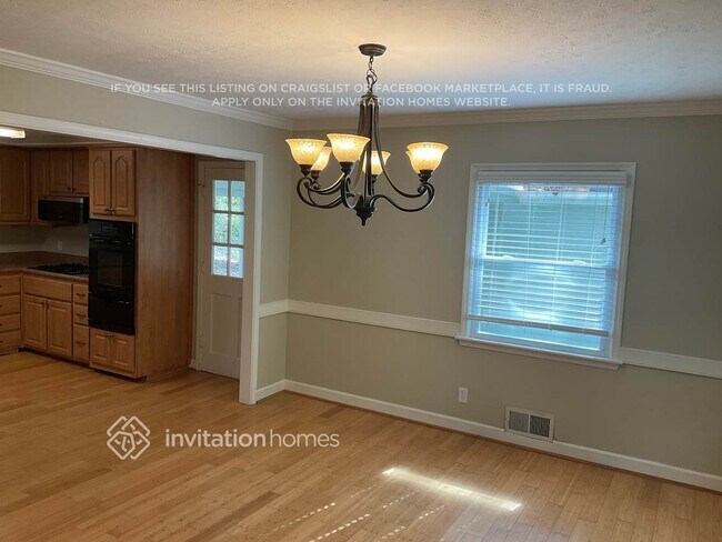 Photo - 4620 Hames Terrace NW