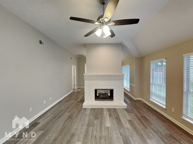 308 Pine Ridge Ln