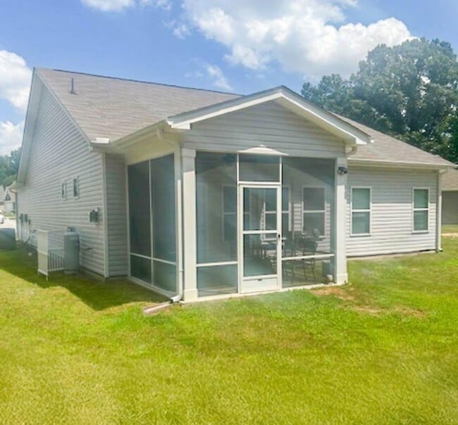 Building Photo - 44 Coneflower Ct