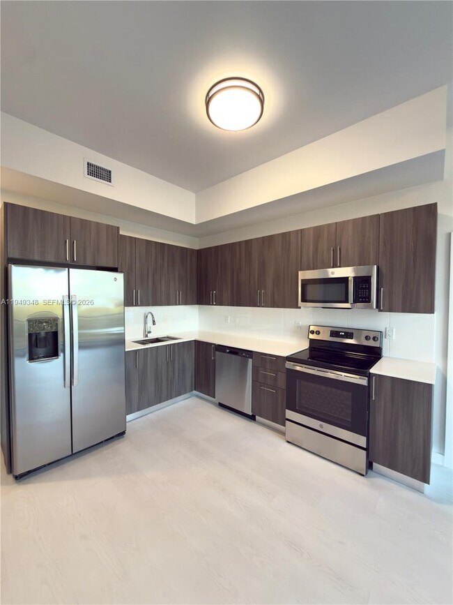 Photo - 18300 SW 98th Ave Unit 411