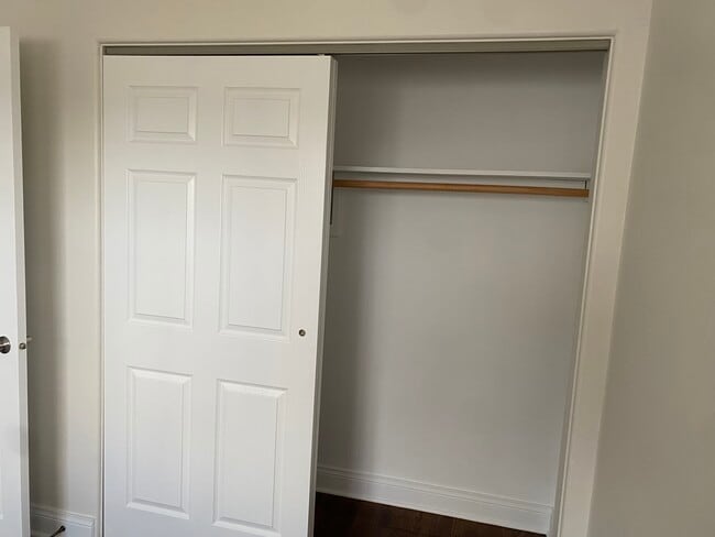 Photo - 506 E 9th St Unit 1