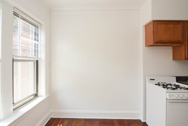 Photo - 4646 N Paulina St Unit 013