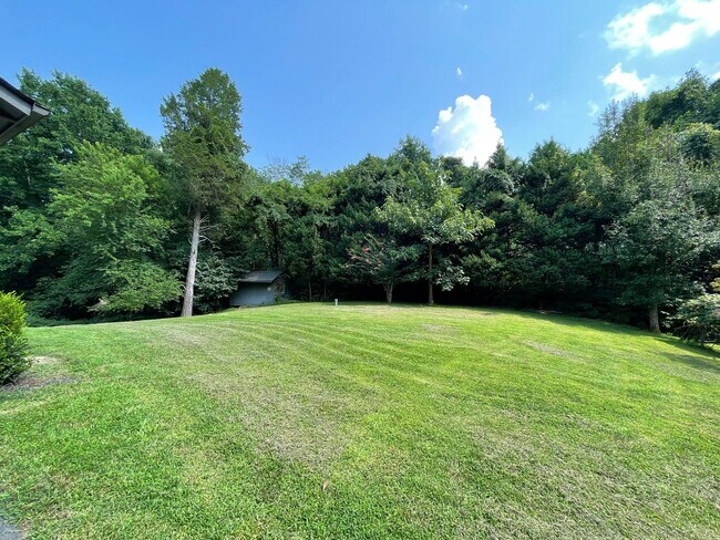 Photo - COMMUTERS DREAM! PRIVATE ACREAGE STAFFORD...