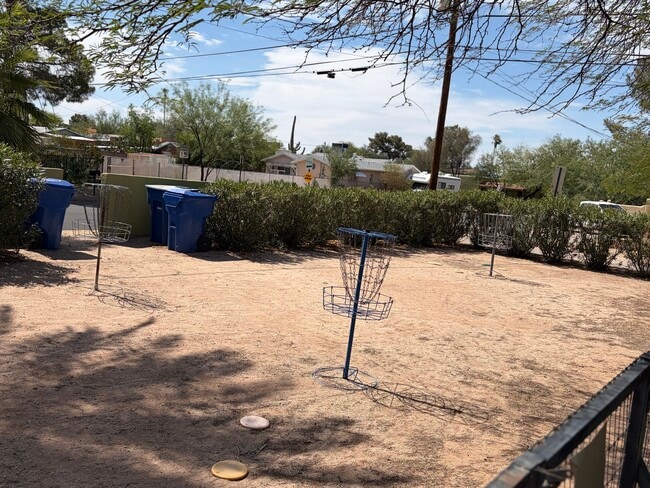 Photo - 2020 N Vine Ave