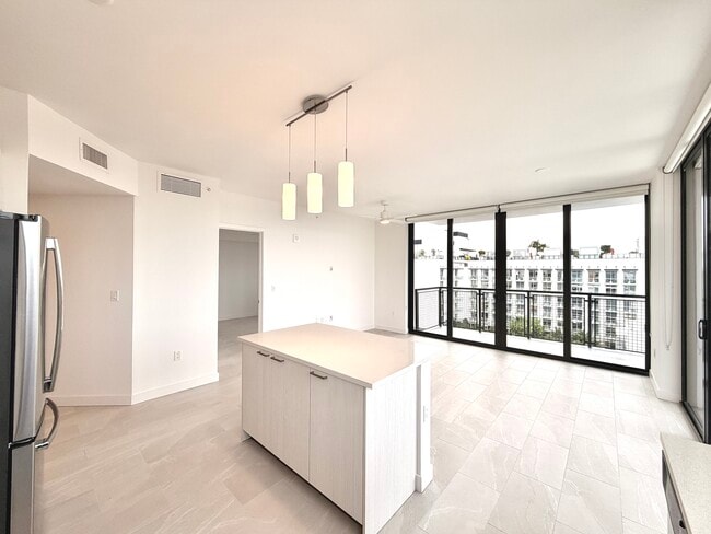 Photo - 1910 NW 1st Pl Unit B20