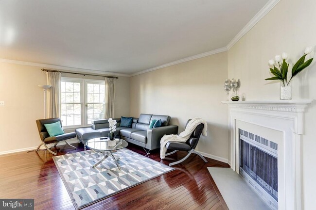 Photo - 6069 Crown Royal Cir