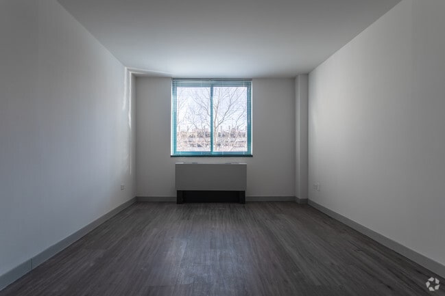 Bedroom - Manhattan Park