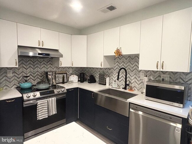 Building Photo - 10192 Ashbrooke Ct Unit 115
