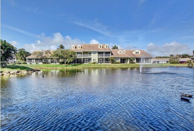 Building Photo - 51 N Lakeshore Dr Rental