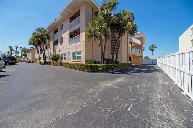 Photo - 3100 Gulf Blvd Condo Unit 335
