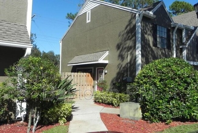 Building Photo - 16547 Lake Brigadoon Cir