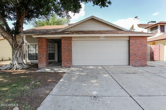 Building Photo - 5322 W Riviera Dr Rental