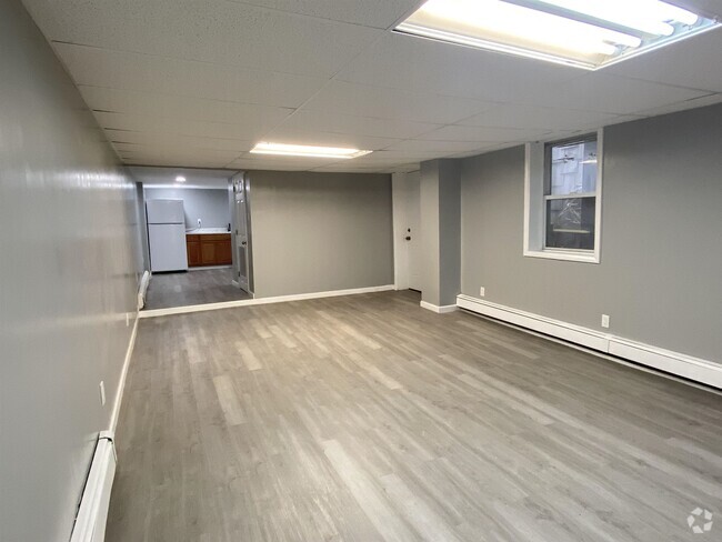 Building Photo - 146 Bowers St Unit 1 Rental