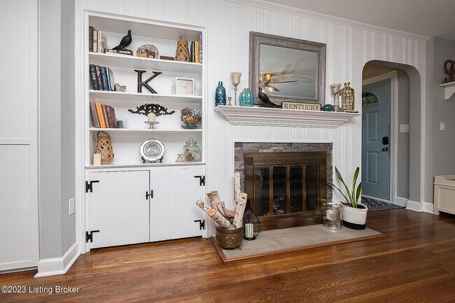Photo - 211 S Sherrin Ave