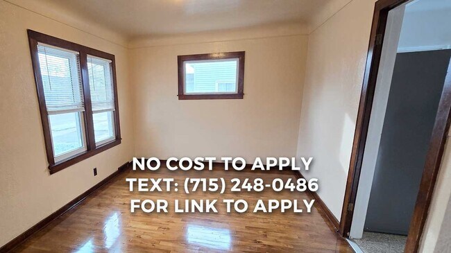 Photo - 441 13th St N