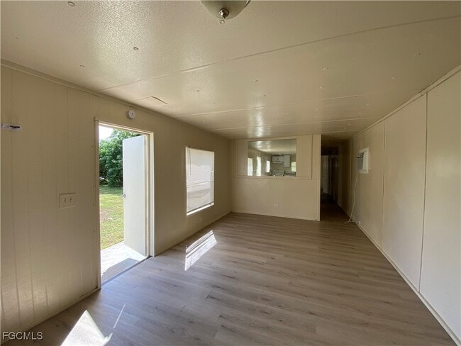 Photo - 8376 Nault Rd