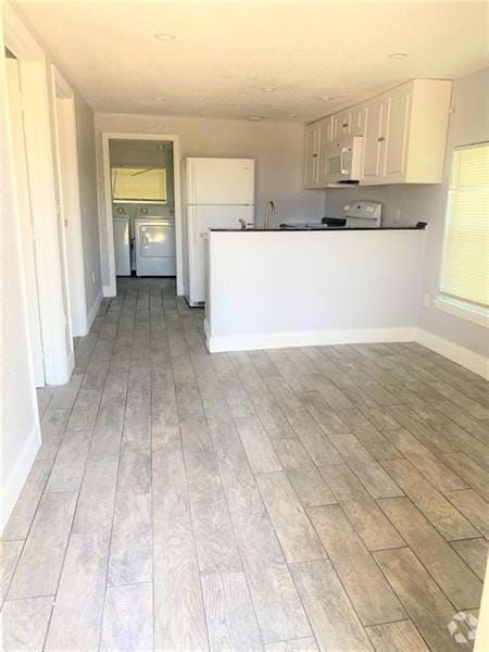 Building Photo - 12364 Lakeshore Dr Rental