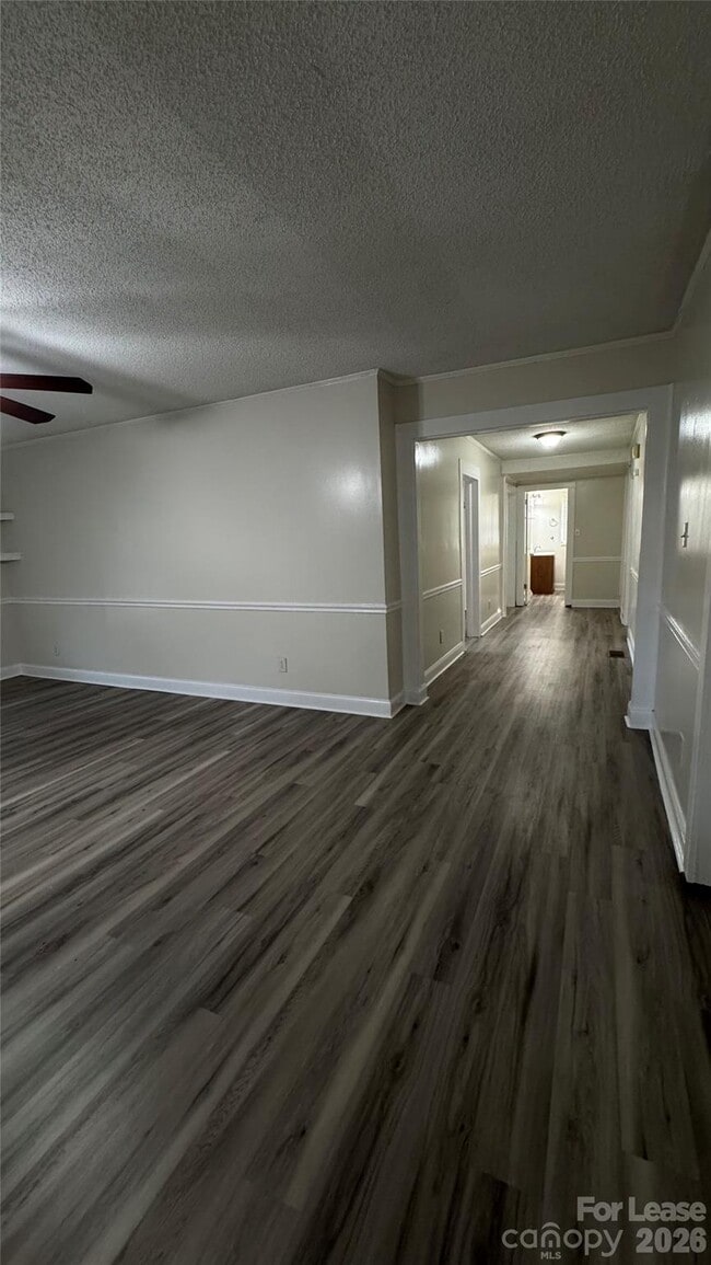 Photo - 181 McGill Ave NW