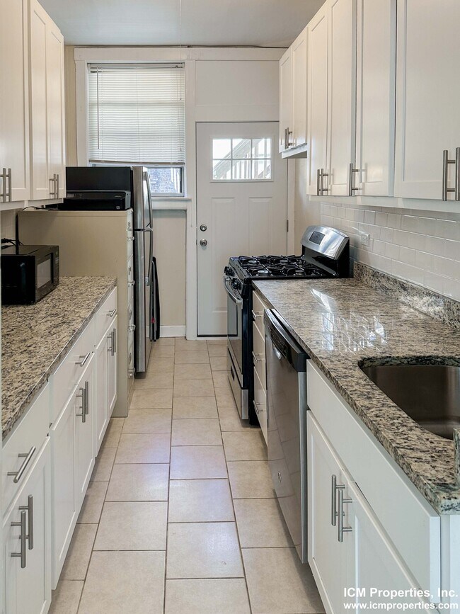 Photo - 5040 N Winchester Ave Unit 1932-2