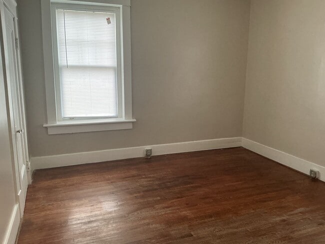 Photo - Katherine Court Apartments