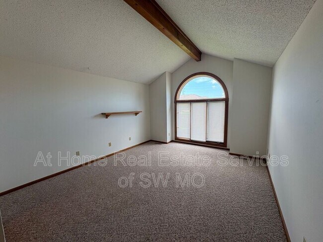 Photo - 4134 S Weller Ave