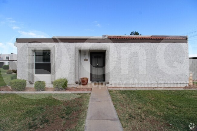 Building Photo - 928 E Diamond Dr Rental