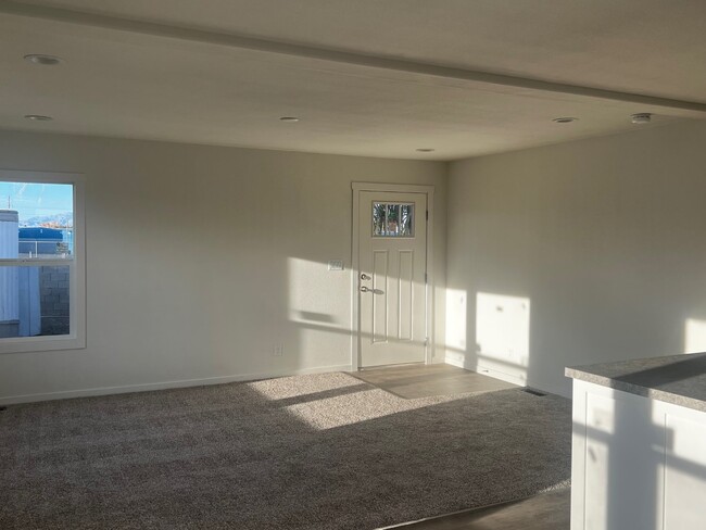 Photo - 2627 S Lamb Blvd