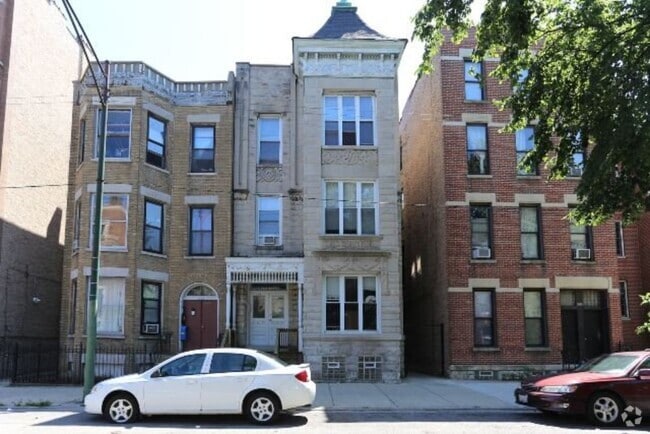 Building Photo - 1411 W Erie St Rental
