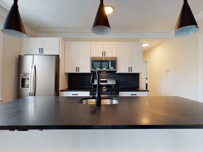 Photo - 839 Parker St Unit 3