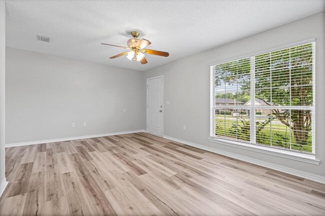 Photo - 22710 Mattingly St