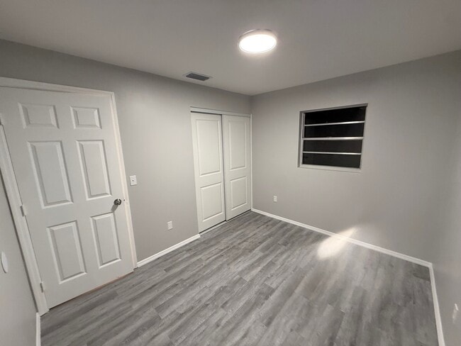 Photo - 190 Ventris Ave W